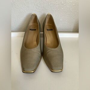 STUART WEITZMAN Beige Taupe Square Toe Heels Womens 8B